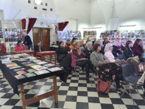 Encuentro de autores locales en la Feria del Libro