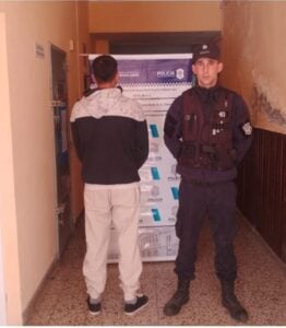 Chaves: rápida intervención policial recupera bebidas sustraídas de un supermercado