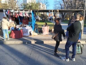 Nueva realización de Mercados Barriales en Plaza San Martín
