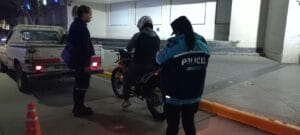 Megaoperativo en Chaves: detenidos y moto recuperada
