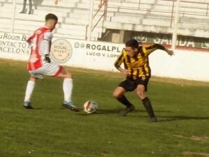 Fútbol de Primera: Ganó Huracán Ciclista y sigue único puntero