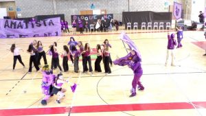 (video) Fiesta del Color: La Secundaria 2 ganó las pruebas en el Polideportivo