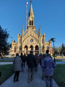 Rezo del Santo Rosario en la plaza San Martín