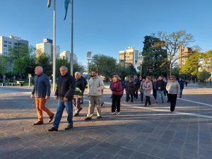 Rezo del Santo Rosario en la plaza San Martín