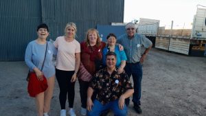 Visita de alumnos de la Escuela de Adultos a una planta de reciclado local