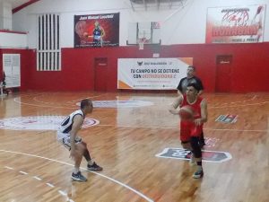 Básquet Pre Federal: Buen triunfo de Huracán sobre Estudiantes