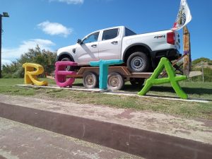 Copetonas: El Almafuerte entregó en una cena la camioneta al ganador del concurso pesquero