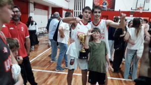 (videos)Básquet: Huracán Campeón del Año. 25 títulos oficiales