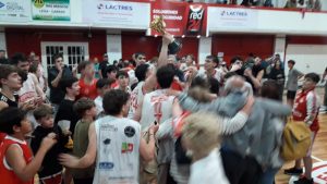 (videos)Básquet: Huracán Campeón del Año. 25 títulos oficiales