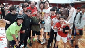 (videos)Básquet: Huracán Campeón del Año. 25 títulos oficiales