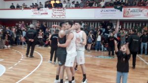 (videos)Básquet: Huracán Campeón del Año. 25 títulos oficiales