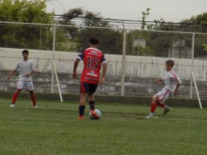 Fútbol: Perdió el sub -13 de Huracán