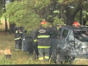 En medio de las intensas precipitaciones: Importante accidente de tránsito en Ruta 73 (videos)