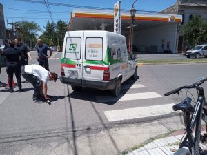 Accidente tránsito: Conductora derivada al Centro Municipal de Salud