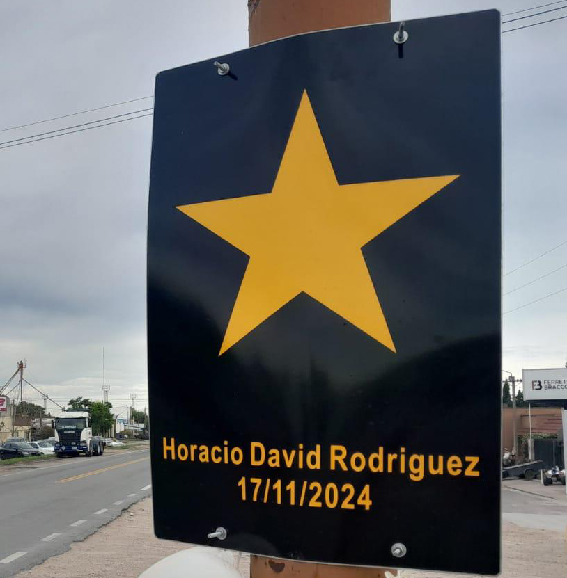 (video)Colocaron una estrella amarilla a dos meses del fallecimiento de Horacio Rodríguez