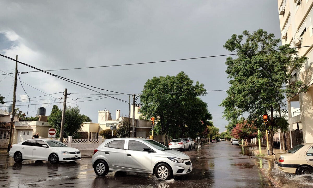 Otra vez Bahía Blanca: Cayeron 60 milímetros en seis horas y hubo evacuados